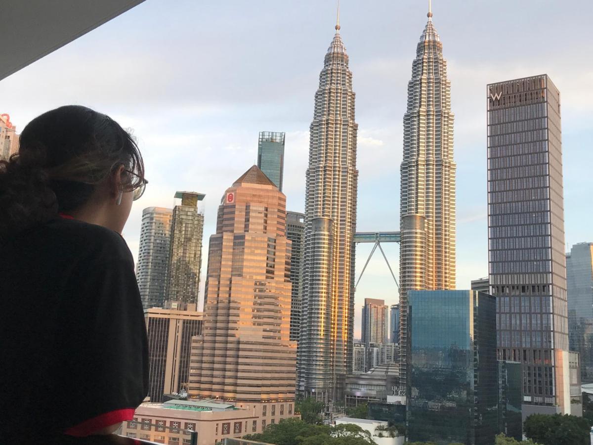 Klcc Legasi Direct View With A Superking Bed At A 3-bedroom Premium Unit Apartment Kuala Lumpur